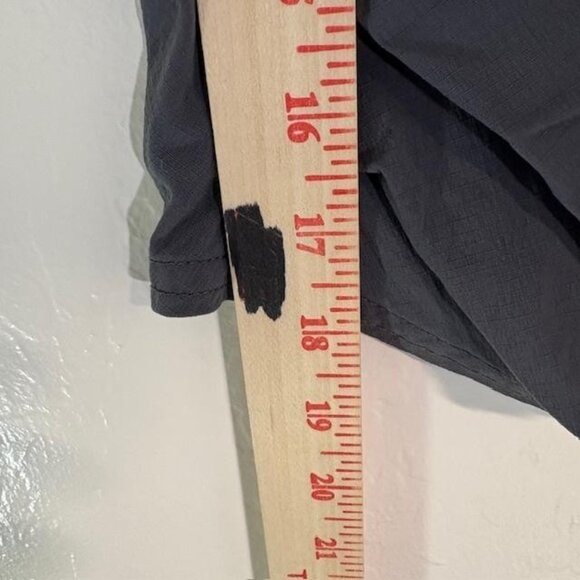 prAna Capri Pants Womens 4 Gray Nylon Stretch Hiking Quick Dry Travel Zip Hem - Picture 8 of 8